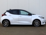 Toyota Yaris 1.5 Hybrid Launch Edition | Bi-Tone | Half Leder | Stoelverwarmi