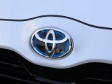 Toyota Yaris 1.5 Hybrid Launch Edition | Bi-Tone | Half Leder | Stoelverwarmi