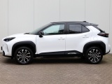 Toyota Yaris Cross 1.5 Hybrid 130 First Edition | Bi-Tone | Stoel-Stuurwielverwarmi