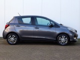 Toyota Yaris 1.3 VVT-i Trend | Navigatie | Rijstrooksensor | Trekhaak